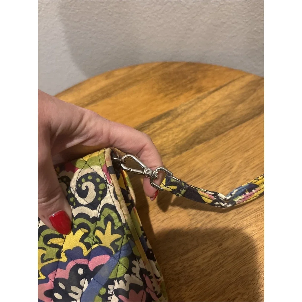 VERA BRADLEY~Rio~ Turnlock‎ Wallet/Wristlet/Clutch/ Card Holder ~Retired